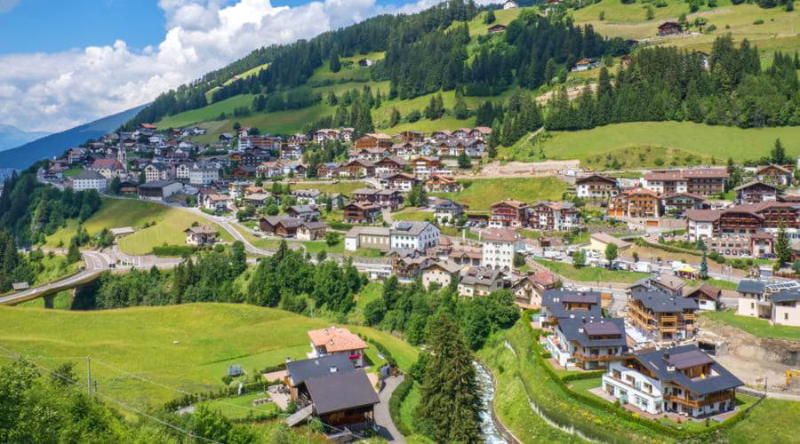 Melhores ofertas de aluguel de carros em Santa Cristina Valgardena